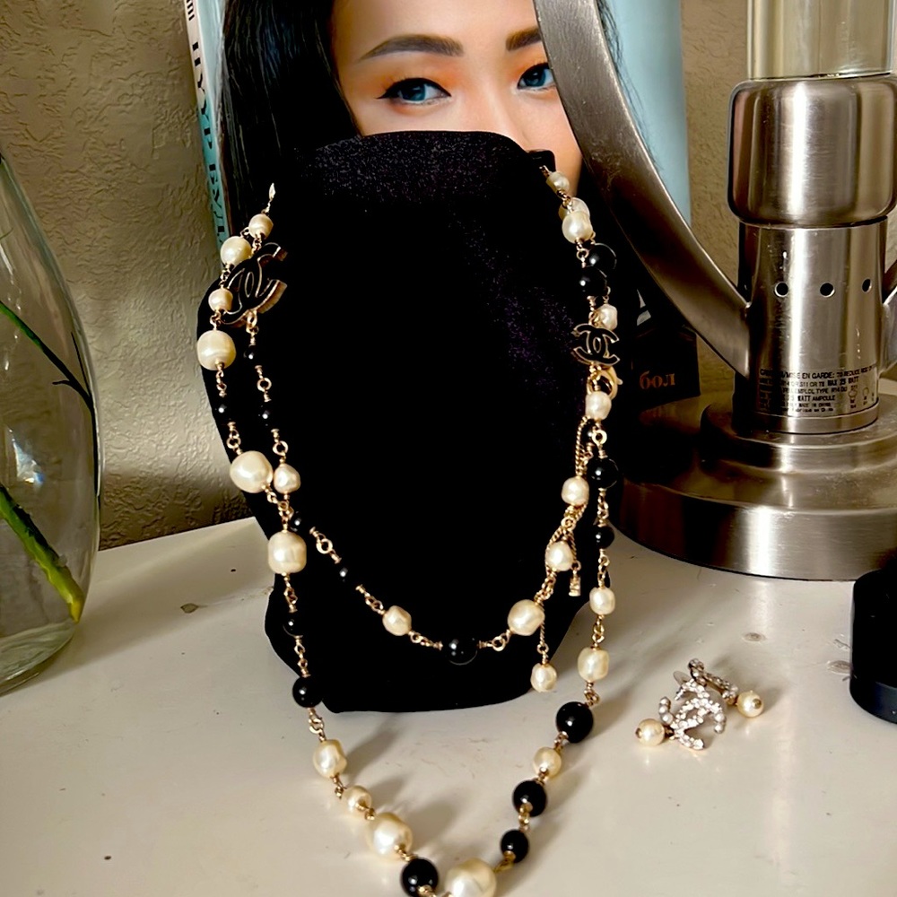 CC Long Necklace Faux Pearls and Beats with Enamel